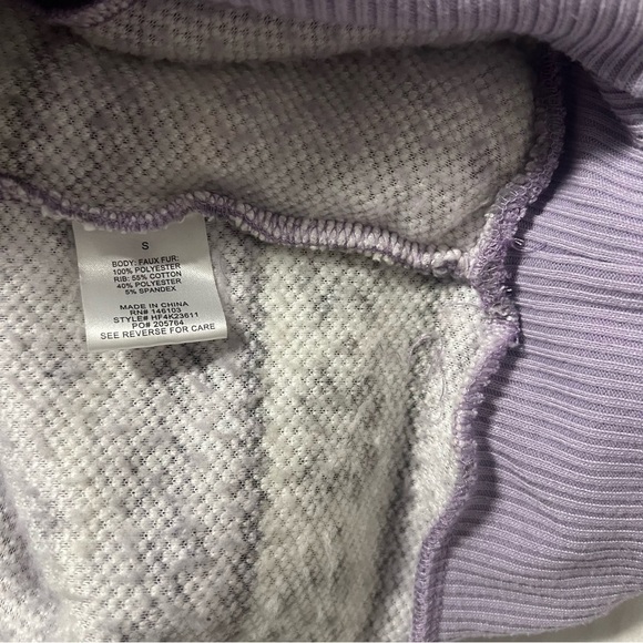 Hippie Rose Juniors’ Small Sherpa Half - Zip Pullover In Lavender & Gray EUC - Picture 8 of 9